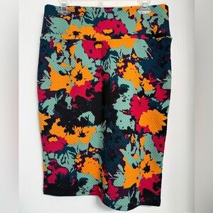 LuLaRoe Quilted Cassie Pencil Skirt (L)